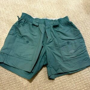 Men’s 32” AFTCO fishing shorts